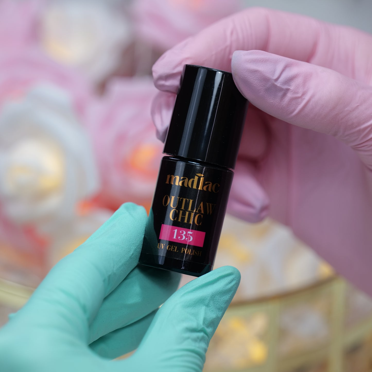Lakier Hybrydowy UV LED Outlaw Chic 6 ml – 135