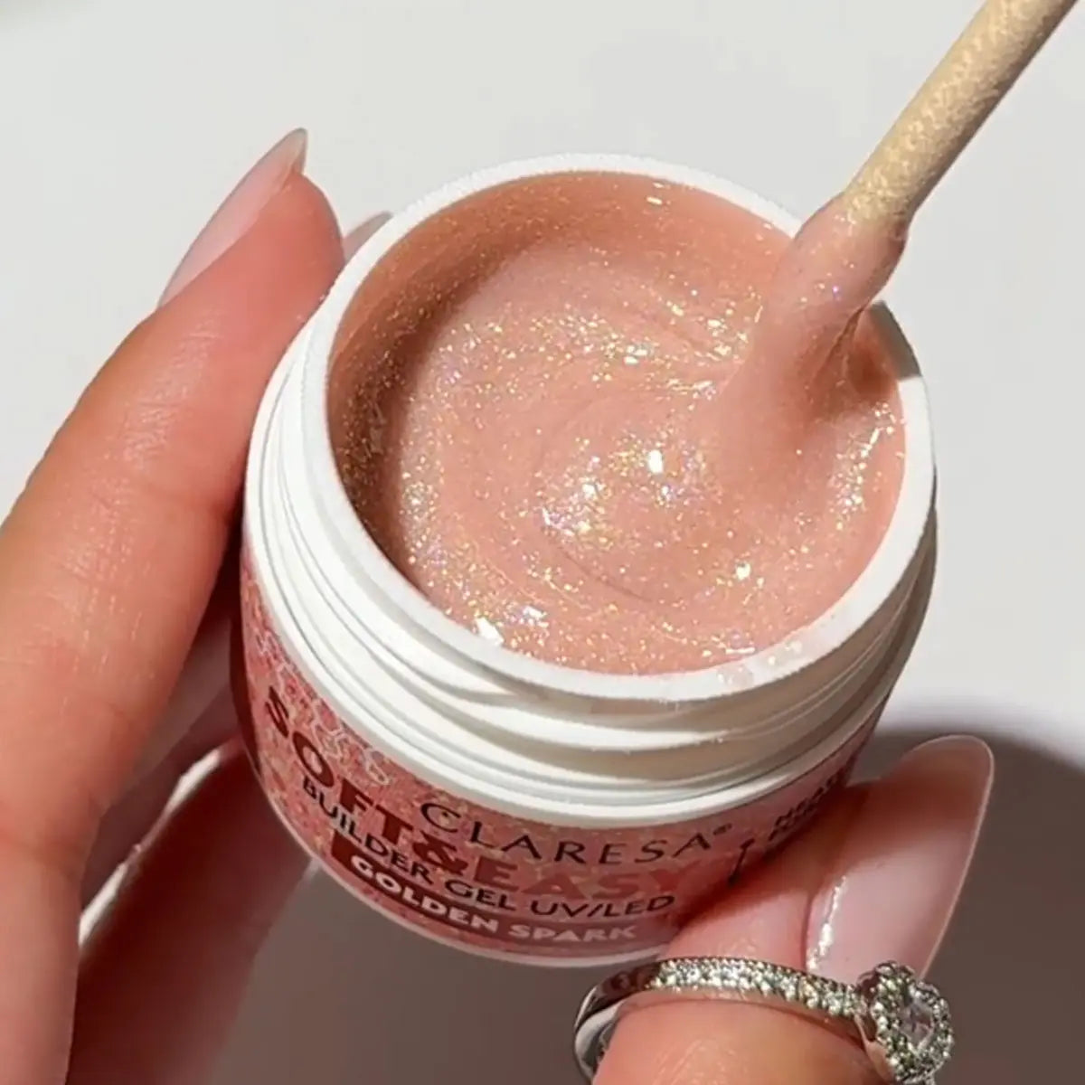 ŻEL BUDUJĄCY SOFT&EASY GOLDEN SPARK (samopoziomujący)