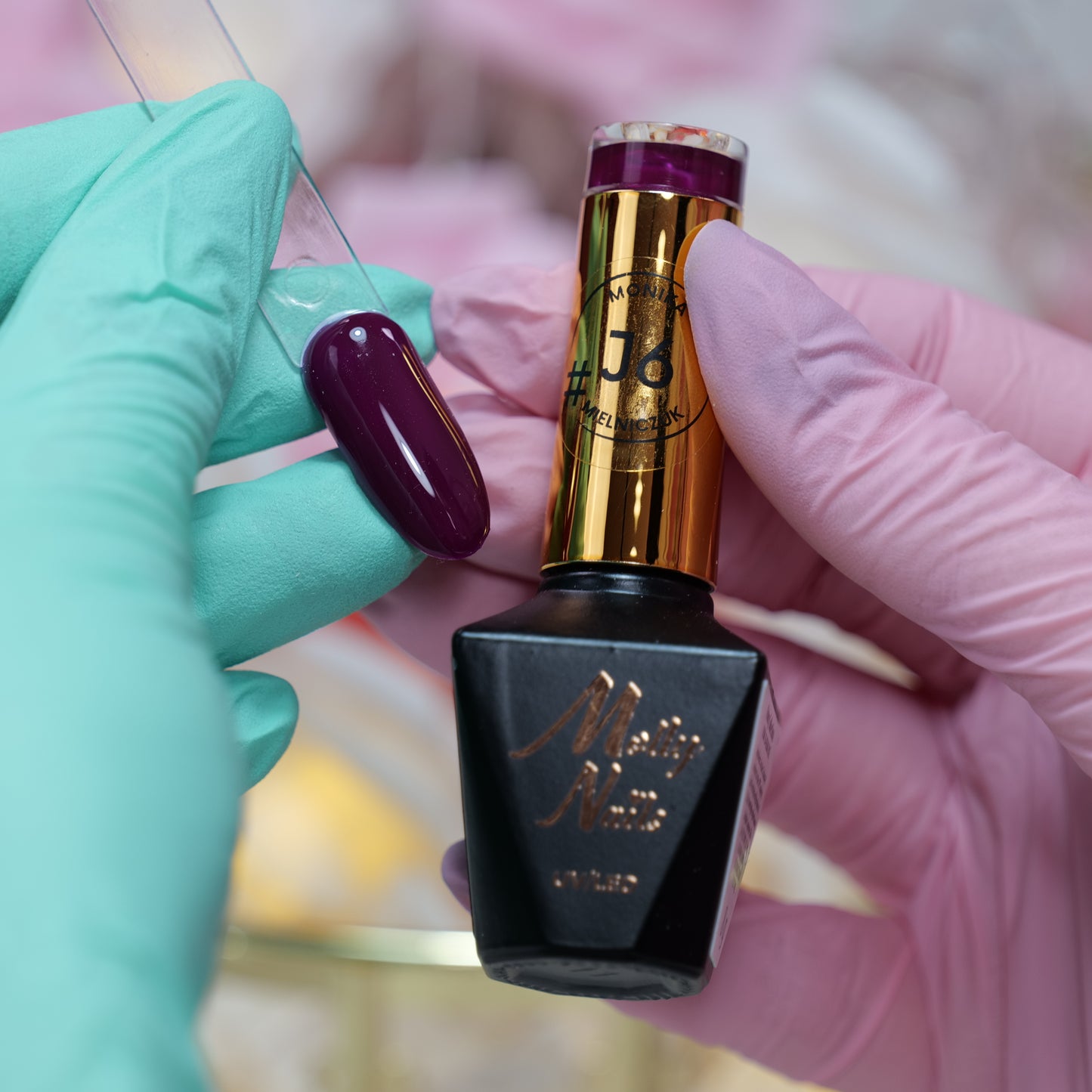 Lakier hybrydowy Molly Nails by Monika Mielniczuk  J6